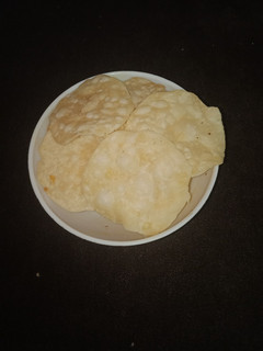 ફરસી પૂરી (Farsi Poori Recipe In Gujarati) રેસીપી મુખ્ય ફોટો