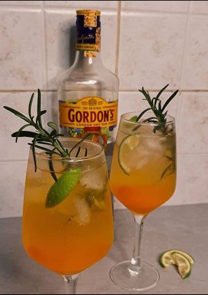 A picture of Lolly Gin Cocktail.