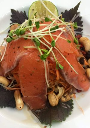 Hình của món Salad cá hồi.