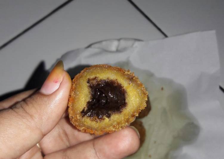 Bola-bola ubi coklat leleh