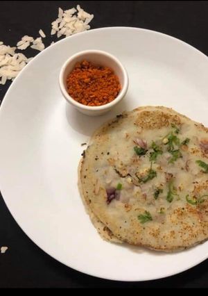 पोहा उत्तपा (poha uttapam recipe in Hindi) रेसिपी मुख्य फोटो