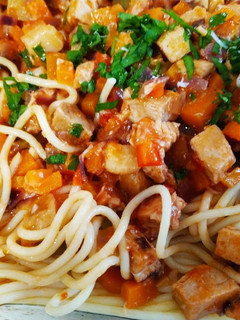 Una foto de Espaguetis con salsa especial