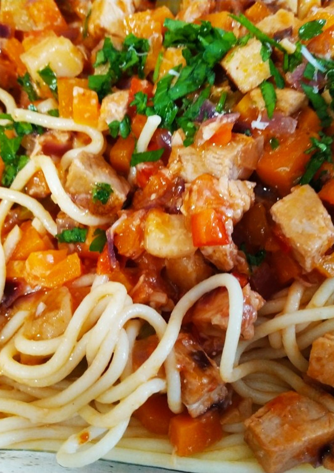 Una foto de Espaguetis con salsa especial