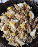 Ensalada de pasta tricolor