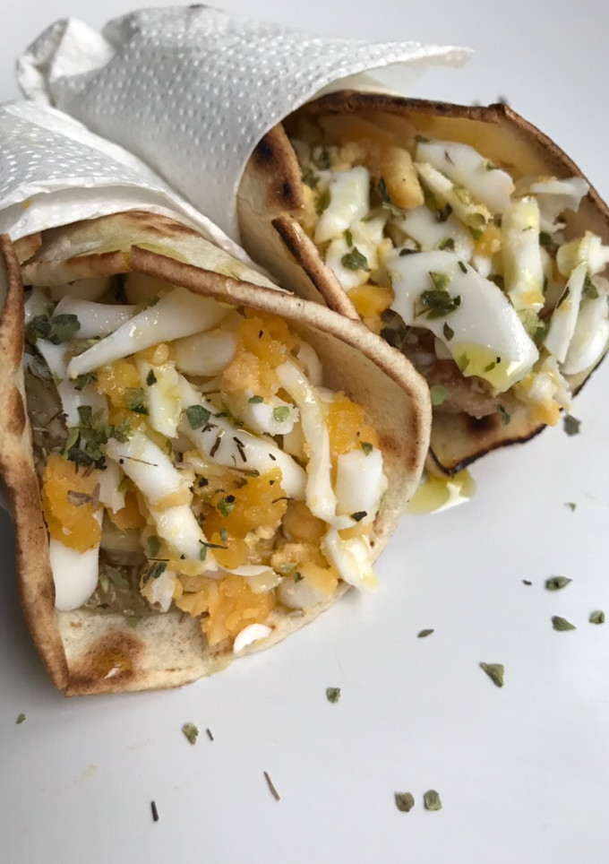 Una foto de Wraps 🌯 de brevas y huevo cocido