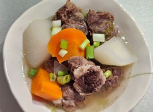 清燉牛肉蘿蔔湯 的食譜成品照片