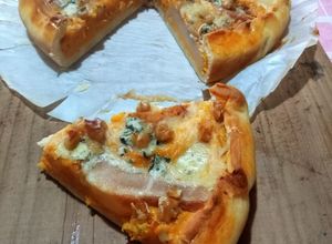 Una foto de Galette salada de calabaza y peras!!!