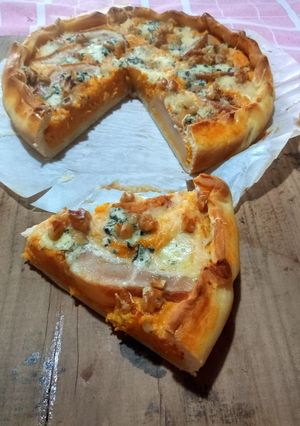Una foto de Galette salada de calabaza y peras!!!