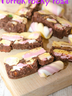Una foto de Turrón rocky road