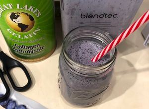 Una foto de Batido de Colageno-espinacas -banana-blueberries