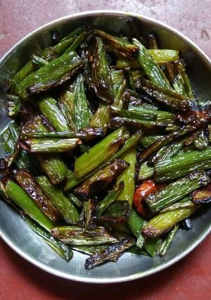 পেঁয়াজকলি ভাজা (peyanjkoli bhaja recipe in Bengali) রেসিপির প্রধান ছবি