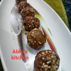A picture of Fig-dates instant dry fruits ladoo.