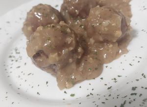 Foto principal de Albóndigas con salsa de nueces