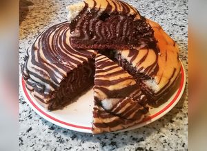 Foto di Torta zebrata con farina di farro