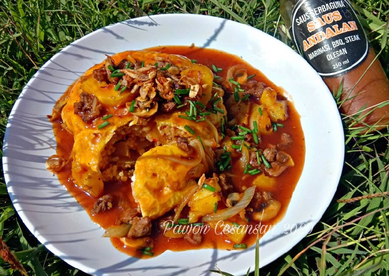 Omurice dengan saus braai