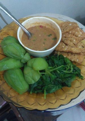 Foto resep Pecel Home made Bayam+Labu Kecil+Tempe