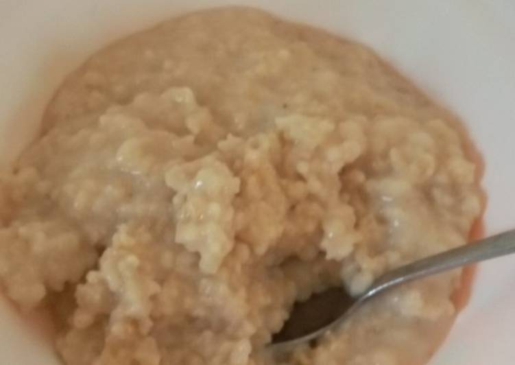 Recipe of Speedy Sweet Oatmeal Porridge