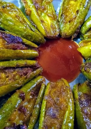 A picture of Stuffed Parmal bhajji.