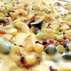 A picture of Fruit Custard.