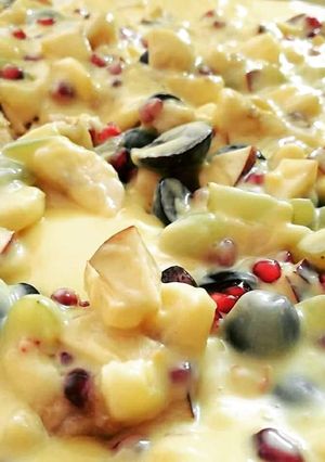 A picture of Fruit Custard.