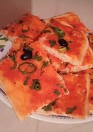 صورة لوصفة بيتزا فوقاص تاع زمان