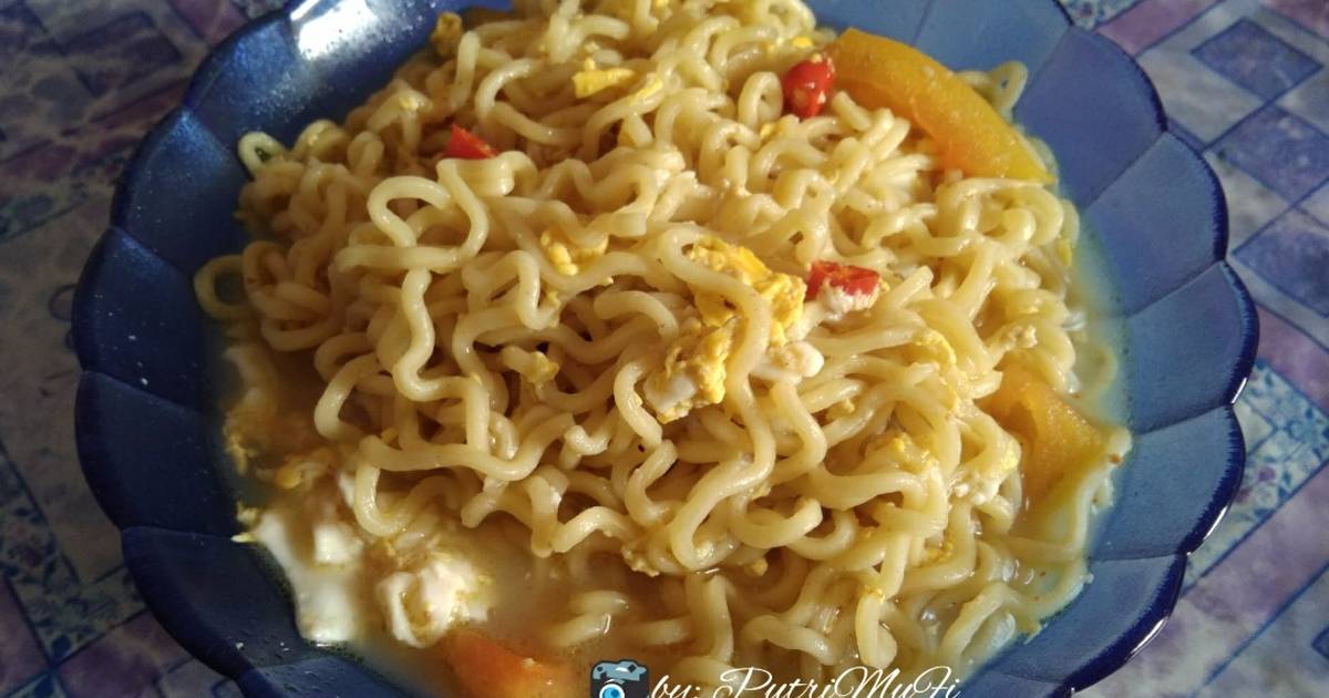  Resep  Indomie  kuah  rasa kari ayam oleh Putri MuFi Cookpad