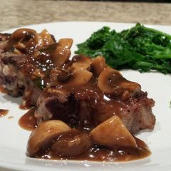 A picture of Seared Lamb Chops.