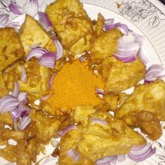 A picture of Awara with egg.
