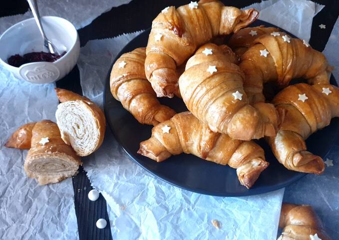 Cornetti al miele e limone con lievito madre vegan