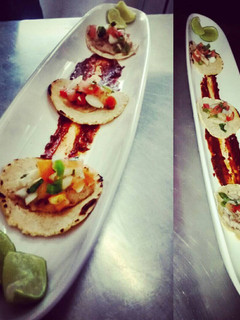 Una foto de Pescado zarandeado con pico de gallo