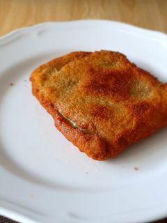 Una foto de Cachopo relleno de champiñones y queso azul