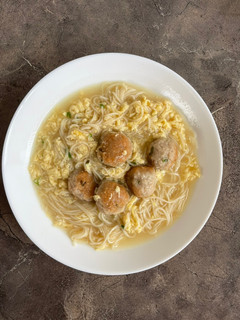 Foto resep Misoa meatballs kuah telor