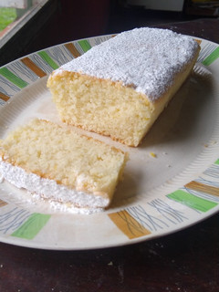 Una foto de Budín de limón vegano