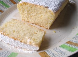 Una foto de Budín de limón vegano