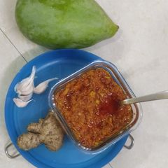 A picture of Garlic ginger pickle.