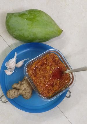 A picture of Garlic ginger pickle.