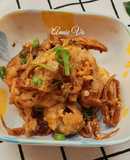 Cua lột chiên giòn sốt dầu hào