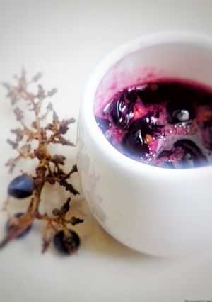 A picture of Blue Berry Compote.