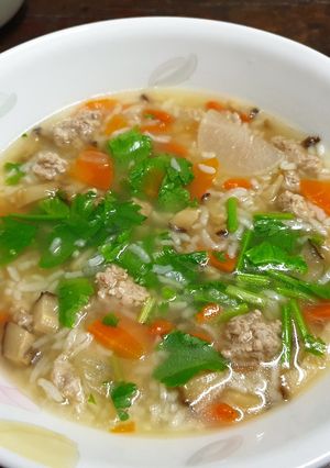 รูปของ #อาหารง้ายง่าย ข้าวต้มหมูสับ ผักเยอะๆ
