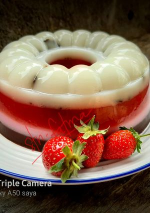 Foto resep Pudding chocolatos lapis stroberi