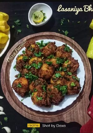 A picture of Lasaniya Bhungla Batata.