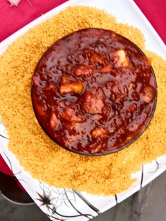 ગોળ કેરીનું અથાણું (Gol Keri Athanu Recipe In Gujarati) રેસીપી મુખ્ય ફોટો