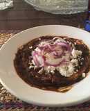 Enchiladas sencillas de mole estilo Veracruz