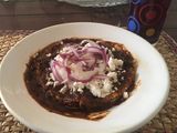 Enchiladas sencillas de mole estilo Veracruz