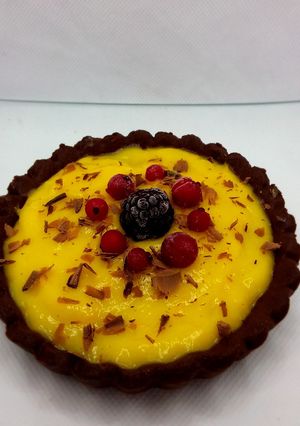Una foto de Tartaletas de chocolate con crema de naranja