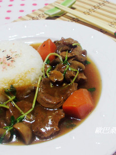 紅燒牛肉燴飯 的食譜成品照片