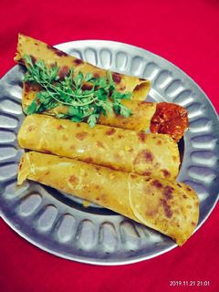 लौकी का थेपला (Lauki ka thepla recipe in hindi) रेसिपी मुख्य फोटो