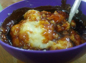 Una foto de Postre crema de maicena con caramelo :)