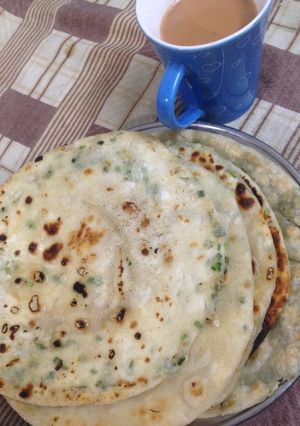 A picture of Lashan walay lacha parathay.