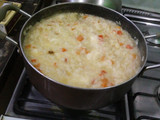 Arroz blanco con queso cremoso y caldo😉❤
